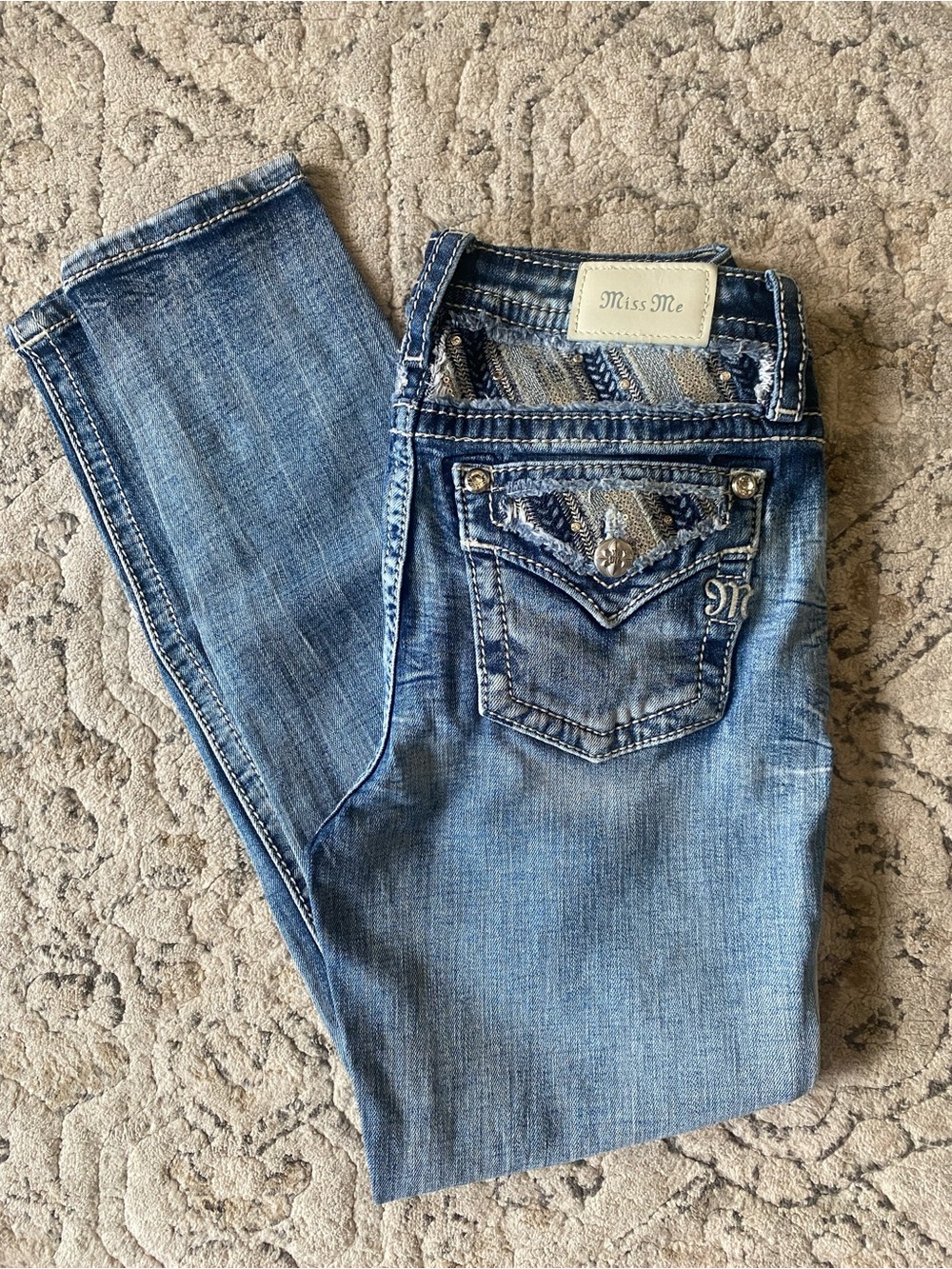 Miss Me Light Blue Embellished Mid Rise Ankle Skinny Jeans. Size 28. Inseam 27